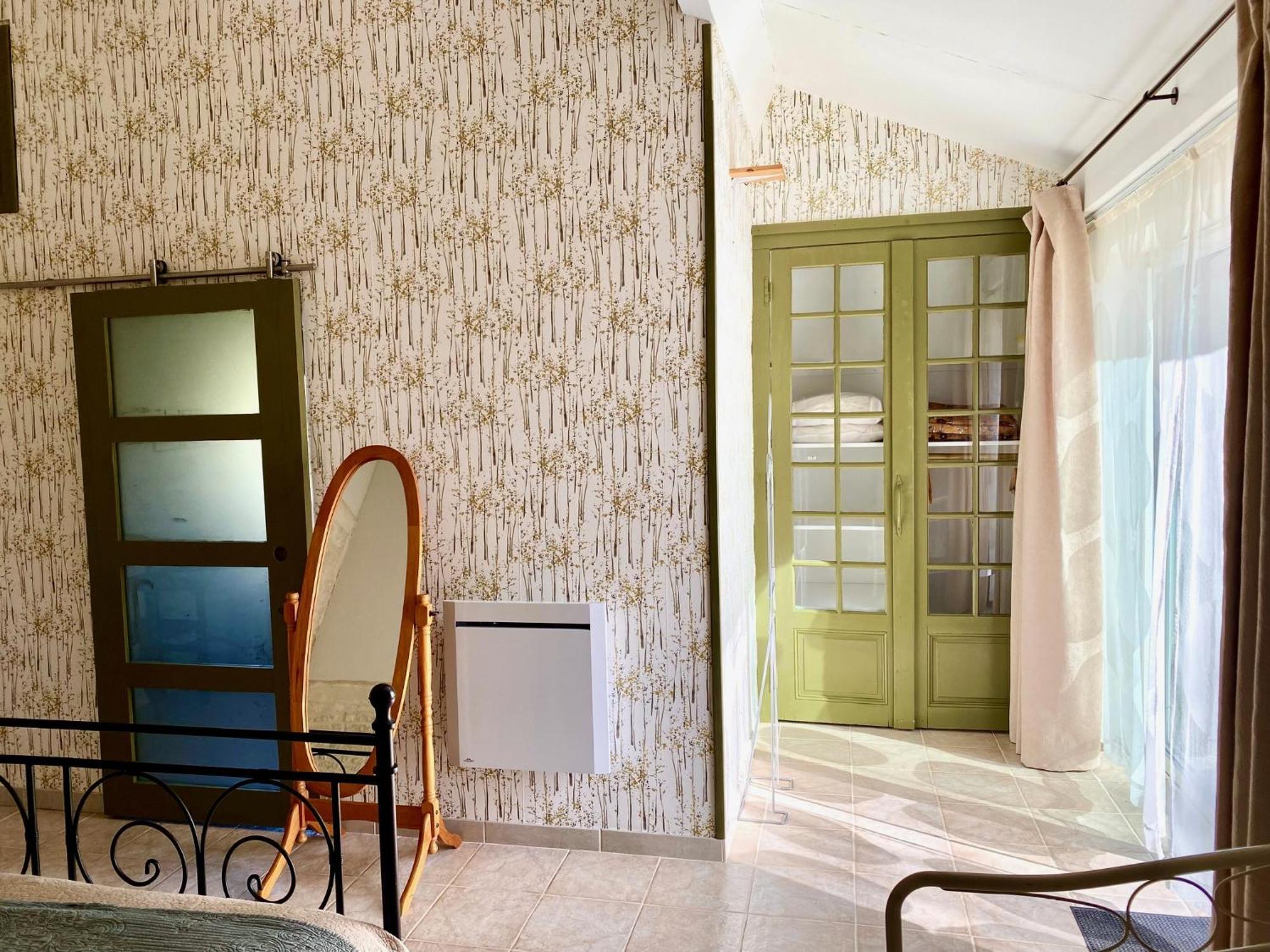 Aux Agapanthes, Chambres D'Hotes Charentaises De Charme Avec Piscine Aumagne Exterior photo